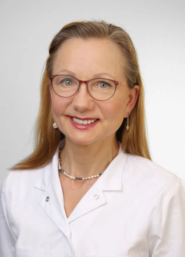 marina müller mitarbeiterin einhorn apotheke